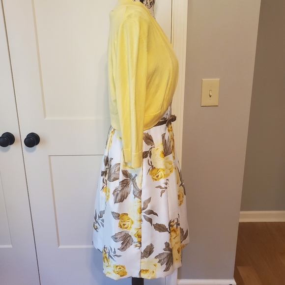 Gorgeous Jessica Howard Dress - Picture 5 of 9